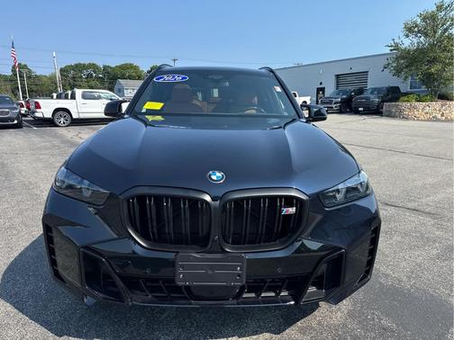 Black Sapphire Metallic 2026 BMW X5 M60i