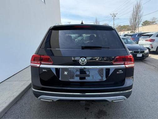 2018 Volkswagen Atlas 3.6L SEL Premium