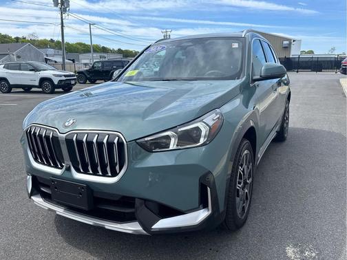 Cape York Green Metallic 2026 BMW X1 xDrive28i