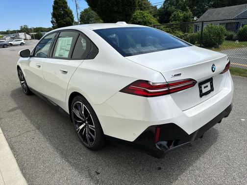 2026 BMW 530 i xDrive