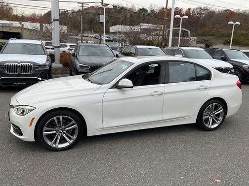 Alpine White 2018 BMW 330 xDrive