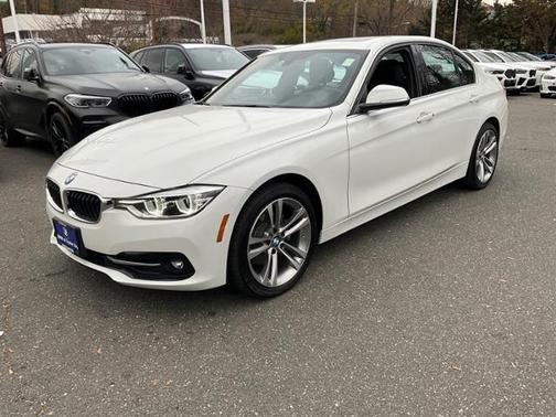 Alpine White 2018 BMW 330 xDrive