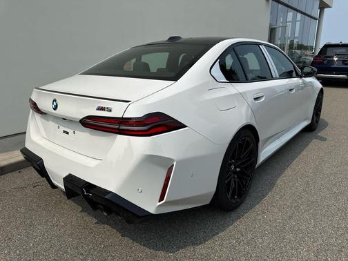 2026 BMW M5 Base