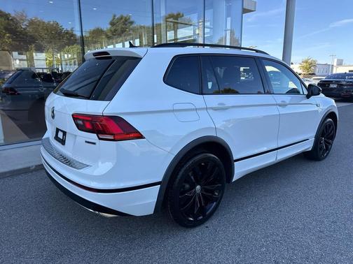 2021 Volkswagen Tiguan 2.0T SE R-Line Black 4MOTION