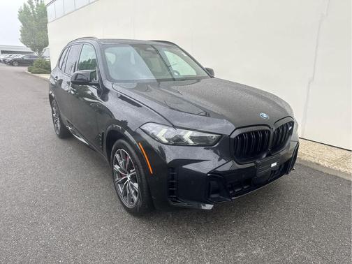 Black Sapphire Metallic 2024 BMW X5 M60i