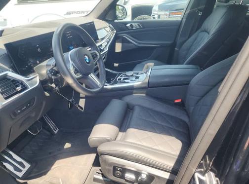 Black Sapphire Metallic 2026 BMW X5 M60i