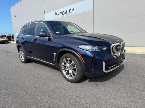 Tanzanite Blue II Metallic 2024 BMW X5 xDrive40i
