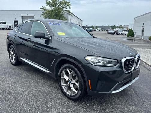 Black Sapphire Metallic 2022 BMW X4 xDrive30i