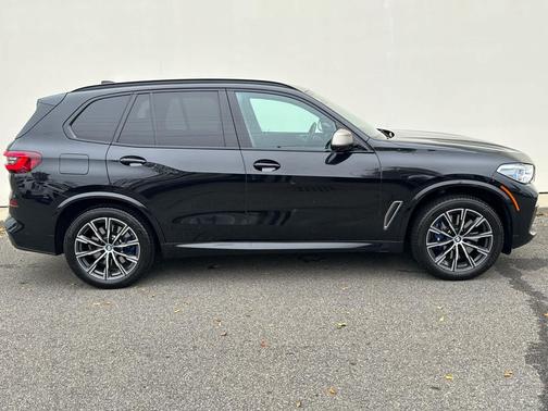 2020 BMW X5 M50i