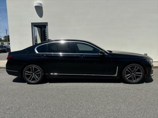 2021 BMW 750 i xDrive