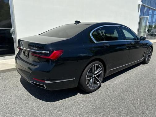 2021 BMW 750 i xDrive