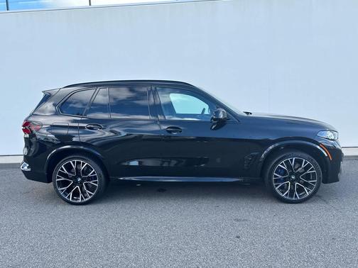 Black Sapphire Metallic 2026 BMW X5 M Base