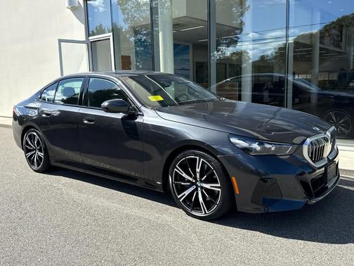 2024 BMW 540 i xDrive