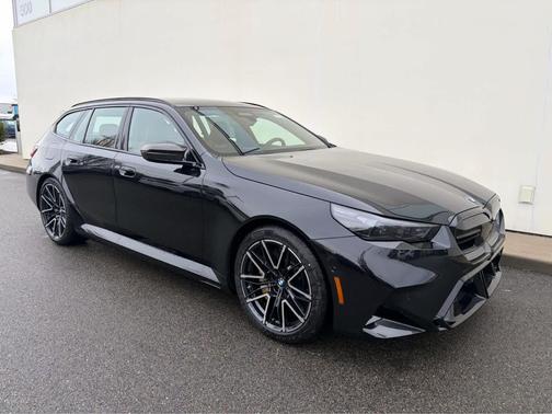 Black Sapphire Metallic 2026 BMW M5 Base
