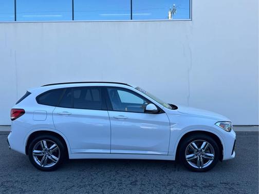 2022 BMW X1 xDrive28i