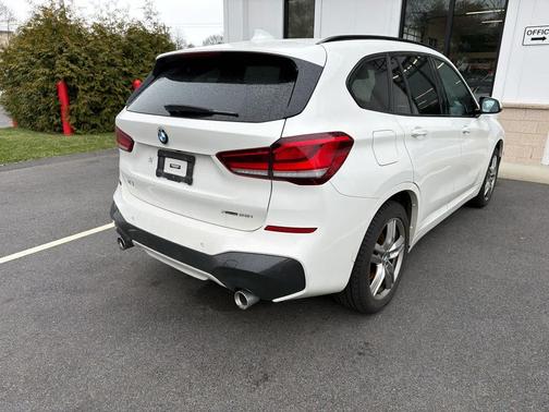 2022 BMW X1 xDrive28i