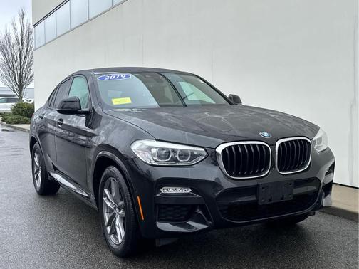 Black Sapphire Metallic 2019 BMW X4 xDrive30i