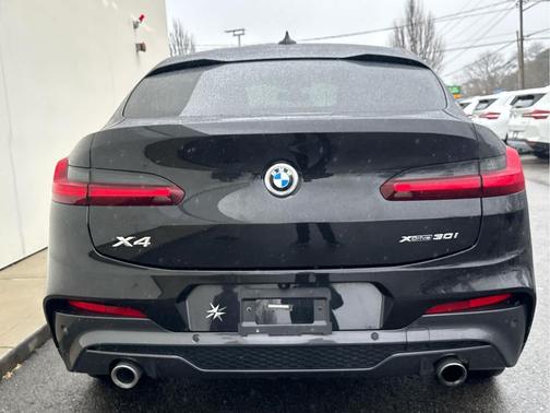 Black Sapphire Metallic 2019 BMW X4 xDrive30i