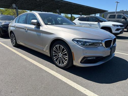 Cashmere Silver Metallic 2018 BMW 540 xDrive