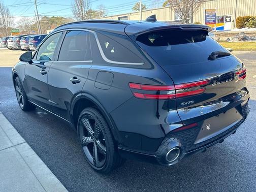 2024 Genesis GV70 3.5T AWD Sport