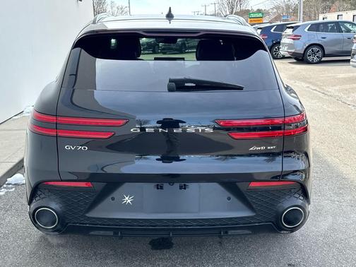 2024 Genesis GV70 3.5T AWD Sport