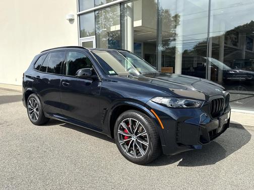 2024 BMW X5 M60i