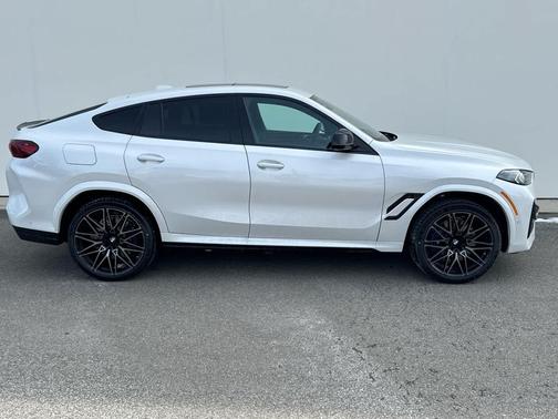 Mineral White Metallic 2026 BMW X6 M Competition