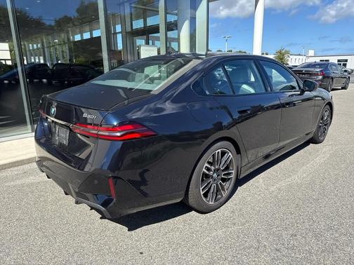 2024 BMW 530 i xDrive
