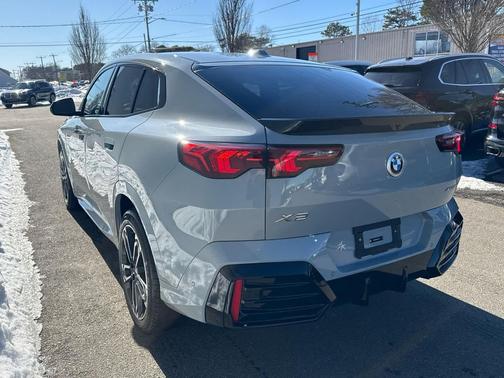 2025 BMW X2 xDrive28i