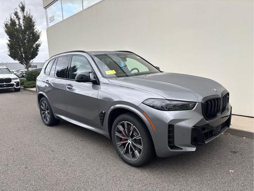 2026 BMW X5 M60i