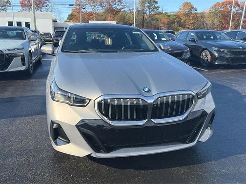 2026 BMW 550e xDrive