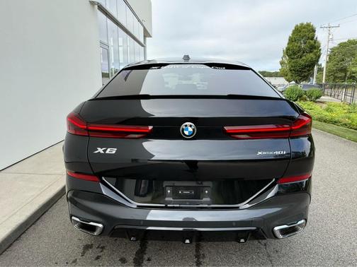 2025 BMW X6 xDrive40i