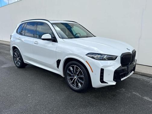 Alpine White 2024 BMW X5 xDrive40i