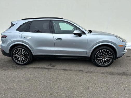 2021 Porsche Cayenne Cayenne
