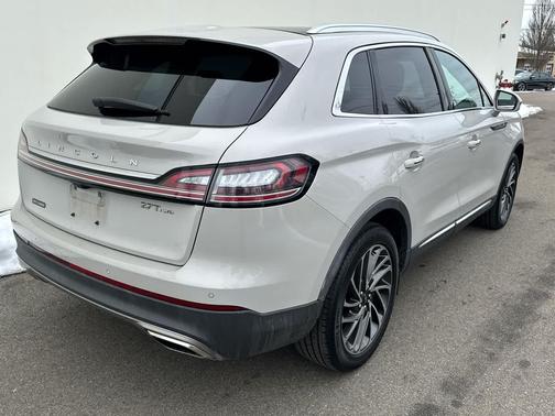 2020 Lincoln Nautilus Reserve