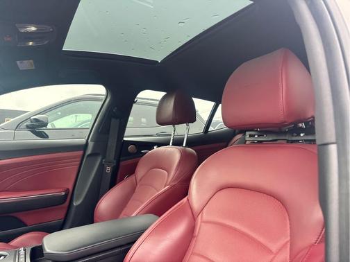 2022 Kia Stinger GT2