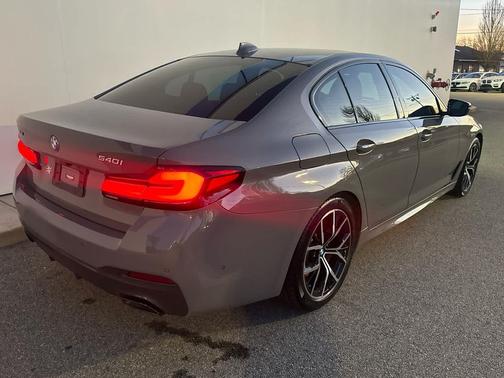 2022 BMW 540 i xDrive