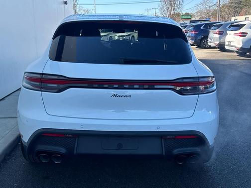 2024 Porsche Macan AWD