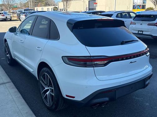 2024 Porsche Macan AWD