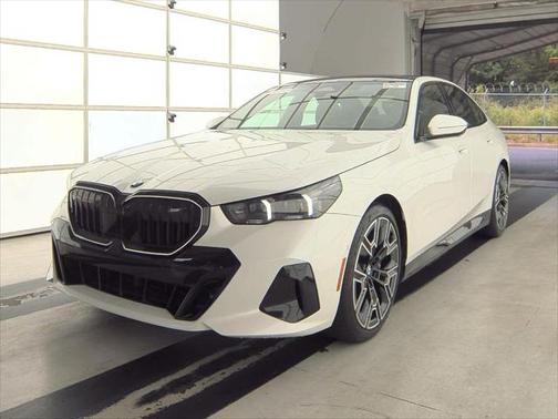 2025 BMW 540 i xDrive