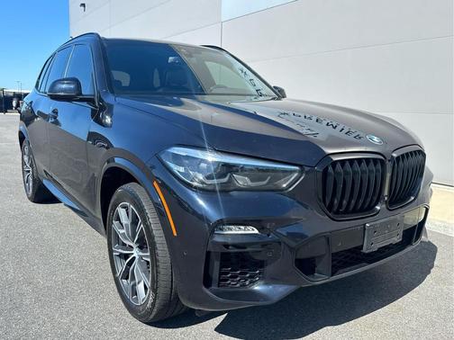 Carbon Black Metallic 2020 BMW X5 M50i