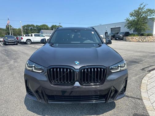 Dark Graphite Metallic 2024 BMW X3 xDrive30i