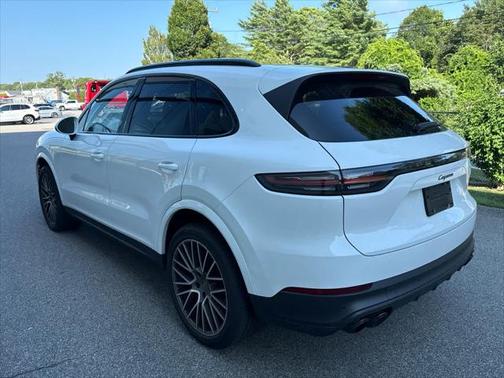 2022 Porsche Cayenne AWD
