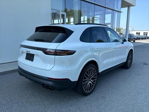 2022 Porsche Cayenne AWD