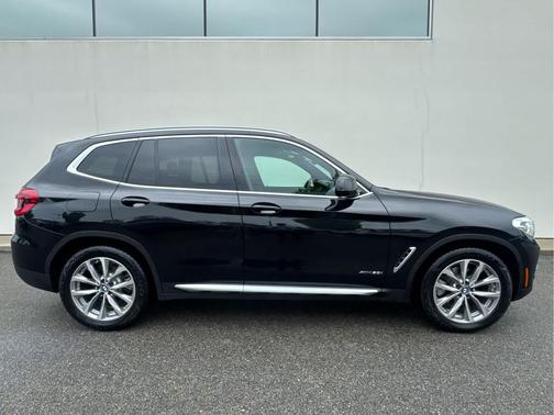 Black Sapphire Metallic 2018 BMW X3 xDrive30i