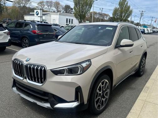 Dune Grey Metallic 2026 BMW X1 xDrive28i