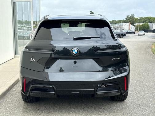 2026 BMW iX xDrive60