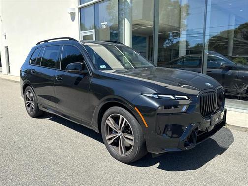 2024 BMW X7 M60i