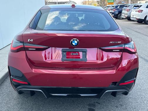 Vegas Red Metallic 2026 BMW i4 Gran Coupe xDrive40