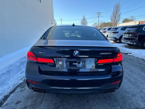 2022 BMW M550 i Xdrive
